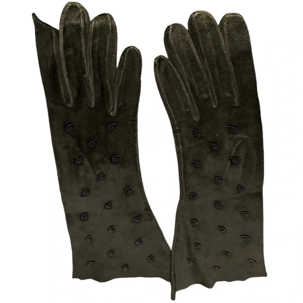 Vintage suede evening gloves with beading in black. Size 7. Gently worn.